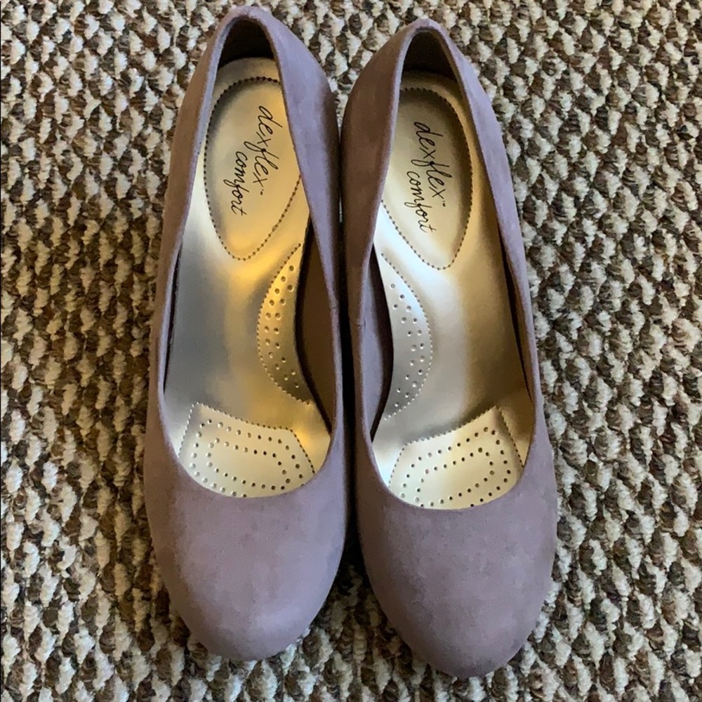 Dexflex comfort closed toe wedge comfort heel